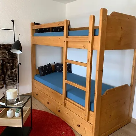 Apartament Number 8 *